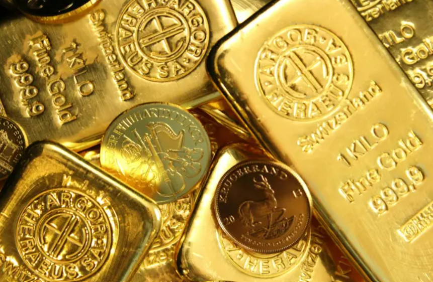 Gold heads for weekly loss as stronger dollar, Fed rate outlook weigh